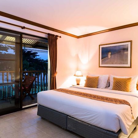 Отель Jomtien Boathouse Паттайя Экстерьер фото